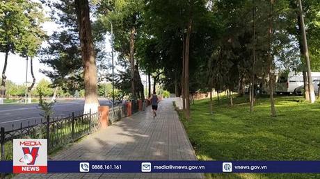 Thành phố rợp bóng cây xanh ở Uzbekistan
