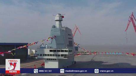 Trung Quốc hạ thủy tàu sân bay thứ ba