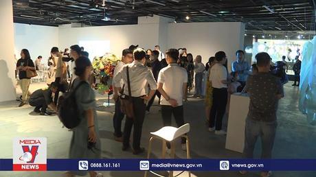 Triển lãm “Sống mới với cũ”