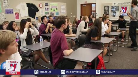 Cách các nước sử dụng sách giáo khoa