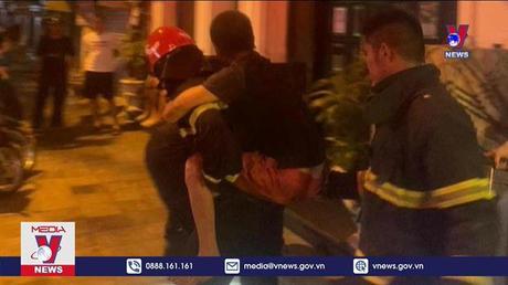 2 người được cứu trong vụ cháy ở phố cổ Hà Nội