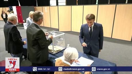 Liên minh của Tổng thống Pháp  giành được 245 ghế