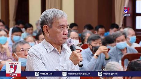 Chủ tịch nước Nguyễn Xuân Phúc tiếp xúc cử tri TP Hồ Chí Minh