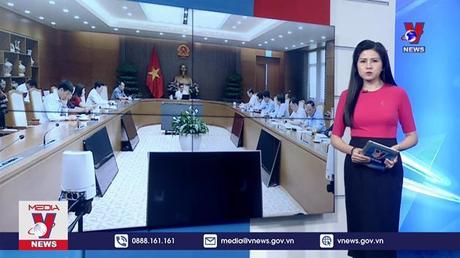 Khẩn trương giải quyết căn bản vấn đề sách giáo khoa