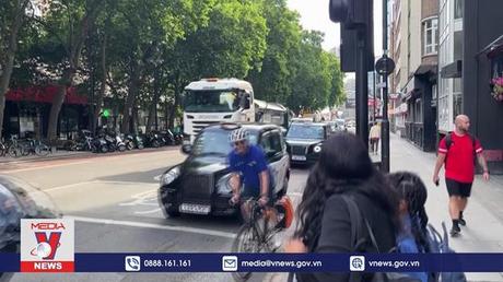 Lạm phát tại Anh lên mức cao nhất 40 năm