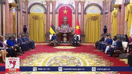 Chủ tịch nước tiếp Chủ tịch Quốc hội Mozambique