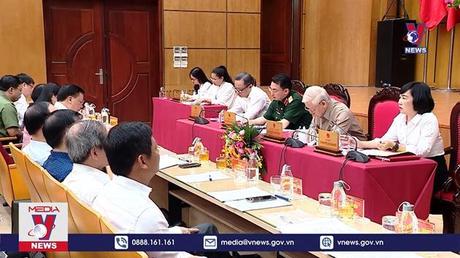 Tổng Bí thư tiếp xúc cử tri Hà Nội 