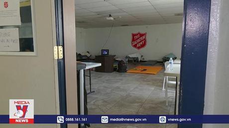 Người vô gia cư Mỹ chật vật trong nắng nóng