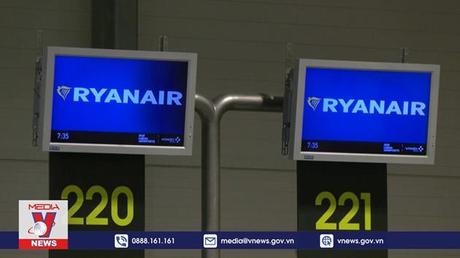 Ryanair hủy hàng chục chuyến bay do tiếp viên đình công