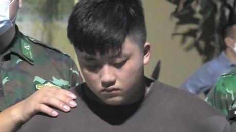 Lào Cai bắt 4 đối tượng vận chuyển 174.000 viên ma túy
