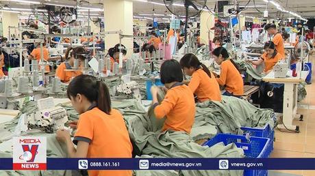 Trả lại tuổi nghỉ hưu cho người lao động