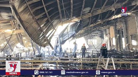 Dập tắt hỏa hoạn tại KCN Phú Tài, Bình Định