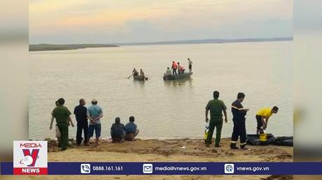 Rủ nhau đi tắm hồ, 3 thanh, thiếu niên đuối nước