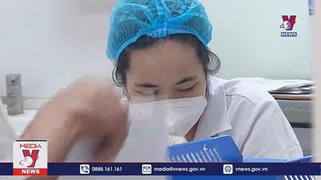 Trong 1,5 năm có gần 9.400 nhân viên y tế xin thôi việc, bỏ việc