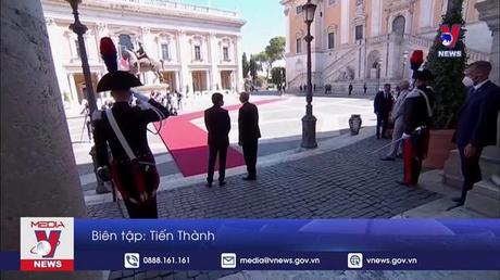 Hai bộ trưởng Anh từ chức