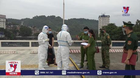 Trao trả đối tượng bị công an Trung Quốc truy nã 