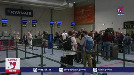 Hàng không sa thải ồ ạt rồi lại đôn đáo tìm người