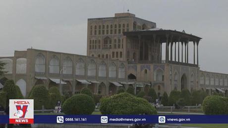 Mỹ trừng phạt lĩnh vực dầu mỏ và hóa dầu Iran