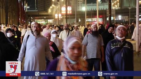 Thương nhân hào hứng khi Thánh địa Mecca trở lại 