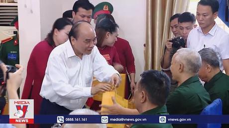 Chủ tịch nước thăm Trung tâm Điều dưỡng Thương binh Thuận Thành