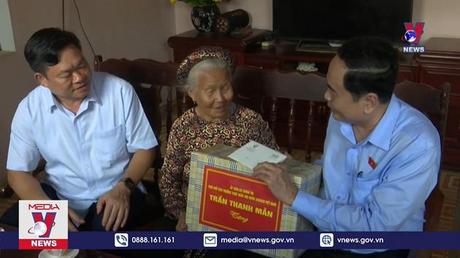 Phó chủ tịch thường trực Quốc hội tri ân Thương binh, Liệt sĩ