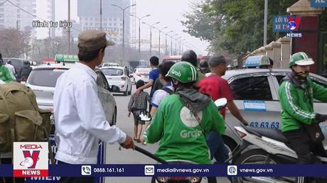 Yêu cầu Grab giải trình việc thu phụ phí nắng nóng