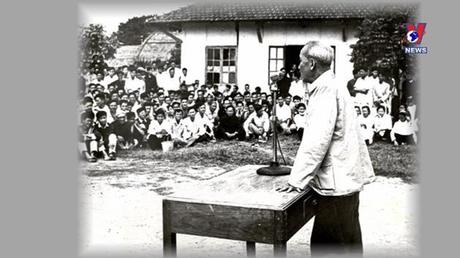 Học Bác mỗi ngày 12/7/2022: Bác Hồ với dạy và học