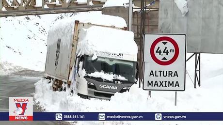 Thời tiết cực đoan hoành hành nhiều nơi trên thế giới