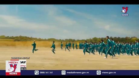 “Trò chơi con mực” làm nên lịch sử tại Emmy 2022