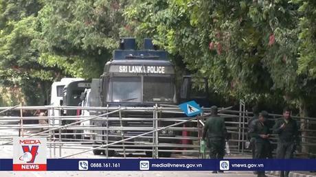 Biểu tình tạm lắng tại Sri Lanka