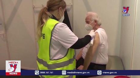 Biển thể BA.5 có khả năng kháng vaccine gấp 4 lần