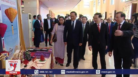 Khai mạc triển lãm “Vẻ đẹp Việt Nam” tại Lào