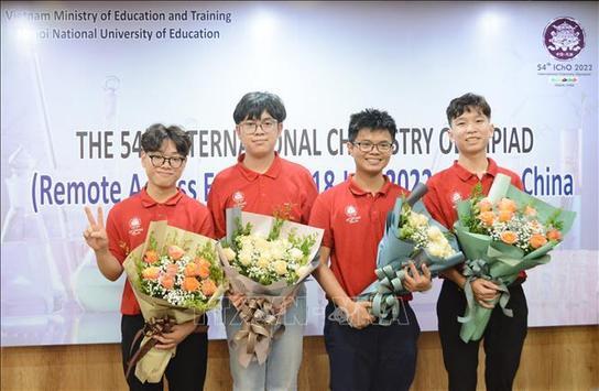 Cả 4 huy chương vàng đều giành huy chương vàng tại Olympic Hóa học Quốc tế 2022