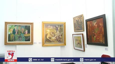 Khai mạc triển lãm 