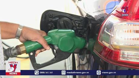 Giá xăng trong nước có thể giảm