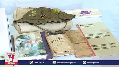 Triển lãm “Tình yêu qua chiến tranh”