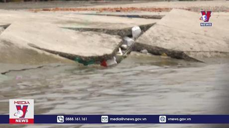 Cà Mau công bố tình huống khẩn cấp về sạt lở đê biển Tây