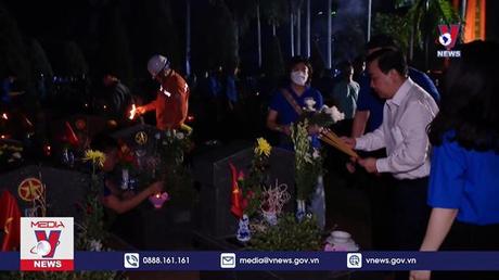 Lễ thắp nến tri ân các anh hùng, liệt sỹ