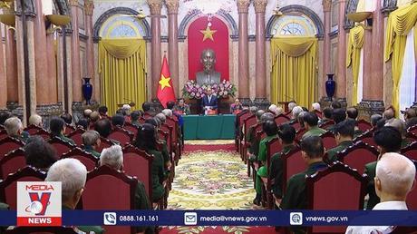 Chủ tịch nước gặp mặt đại biểu Hội cựu Thanh niên xung phong