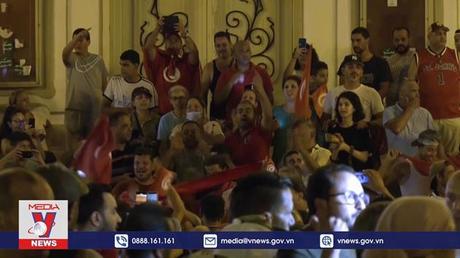 Người dân Tunisia ủng hộ dự thảo Hiến pháp mới