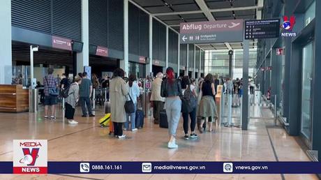 ĐSQ Việt Nam tại Đức tích cực giải quyết vấn đề hộ chiếu mới