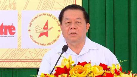 Thăm, tặng quà gia đình chính sách tại Đồng Nai