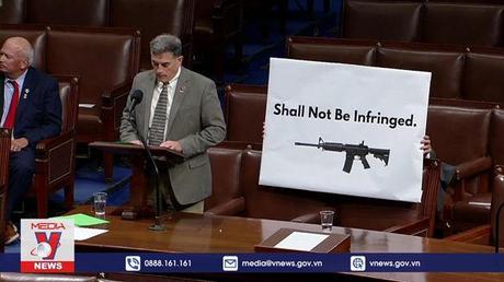 Hạ viện Mỹ thông qua dự luật cấm vũ khí tấn công