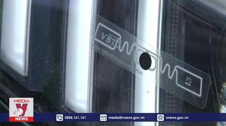 Đẩy nhanh tiến độ dán thẻ định danh ô tô