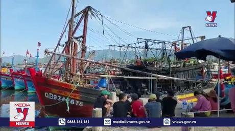 4 tàu cá bị cháy ở khu neo đậu