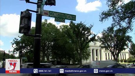 Giới đầu tư quốc tế thoái vốn khỏi thị trường mới nổi