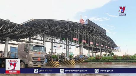 Vẫn xảy ra sự cố trong ngày đầu thu phí không dừng tất cả tuyến cao tốc thuần ETC