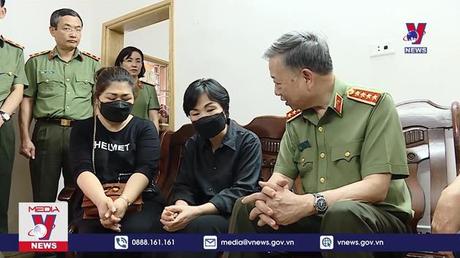 Bộ trưởng Tô Lâm thăm, động viên thân nhân gia đình 3 chiến sỹ