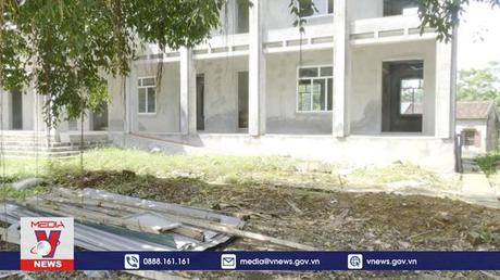Trường học bỏ hoang do nhà thầu phải thi hành án