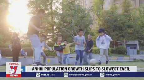 Dân số Trung Quốc sẽ bắt đầu giảm từ năm 2025